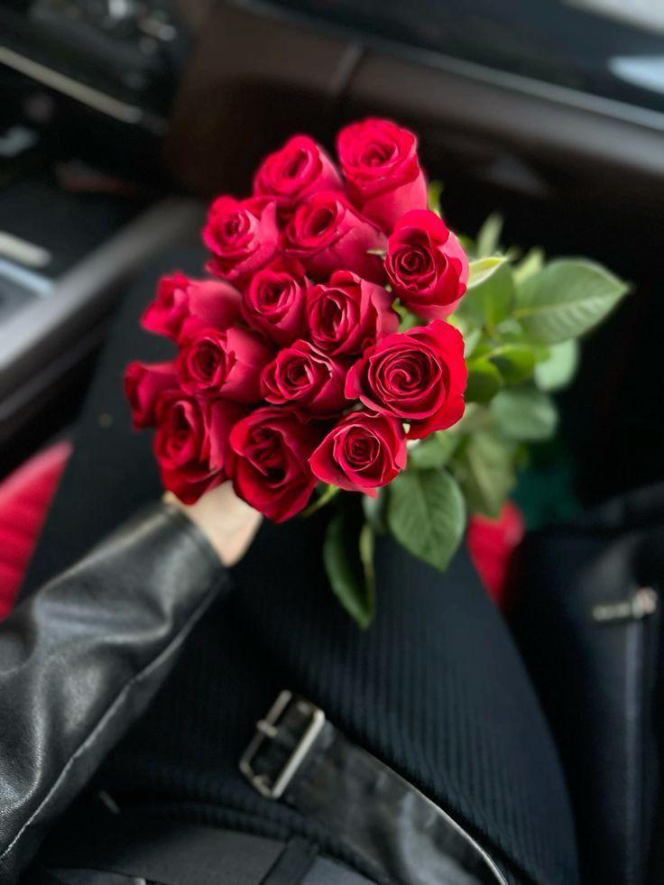 Grove Paper Quay workshop space where corporate flower arrangements are designed and prepared for business delivery